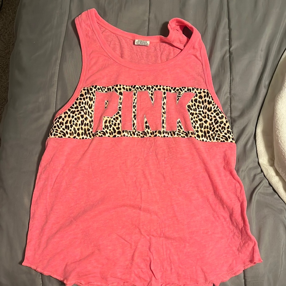Pink Tank top with leopard design.